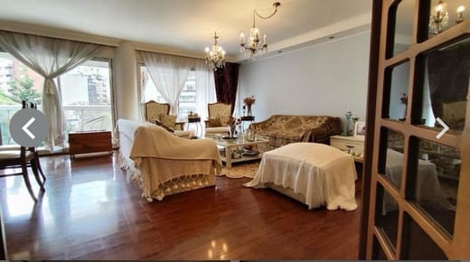 Venta Apartamento Semi Piso en Pocitos a metros de la Rambla