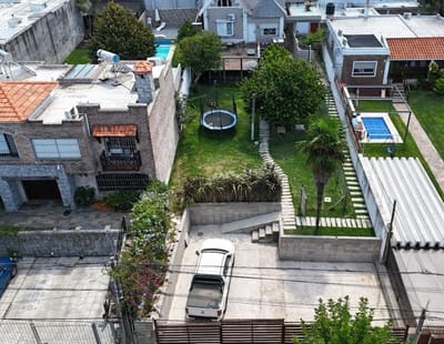 Terreno en venta – Zona Buceo, Montevideo, una de las zonas más demandadas de la ciudad, ideal para desarrollo inmobiliario.