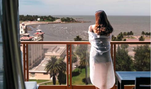 Parque Rodo, unica Oficina Piso 10 con vista al Mar, Palacio Mercosur con Amenities