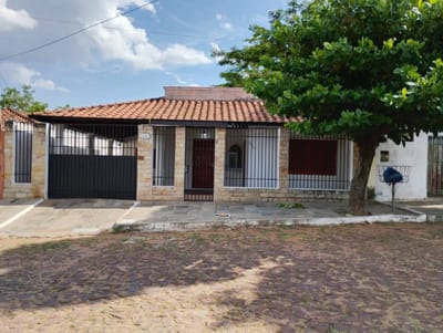 Casa amplia en Puerto Pabla, Lambaré - a 150m de Defensores del Chaco
