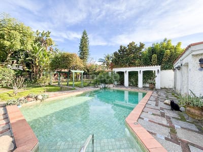 Casa en venta en el Prado, con gran jardín y piscina a metros del Jardín Botánico