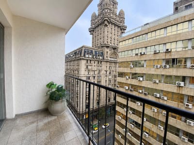 APARTAMENTO DE 2 DORMITORIOS EN EL CENTRO