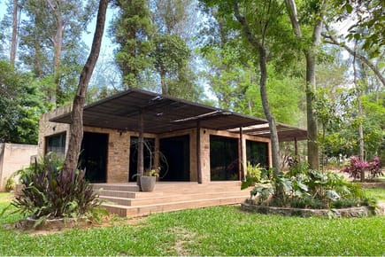 Casa-Venta-Sobre La calle Martino, Zona Anfiteatro, San Bernardino, Cordillera