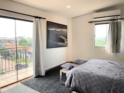 ALQUILO ELEGANTE DUPLEX EN MARIANO ZONA SURUBI I 