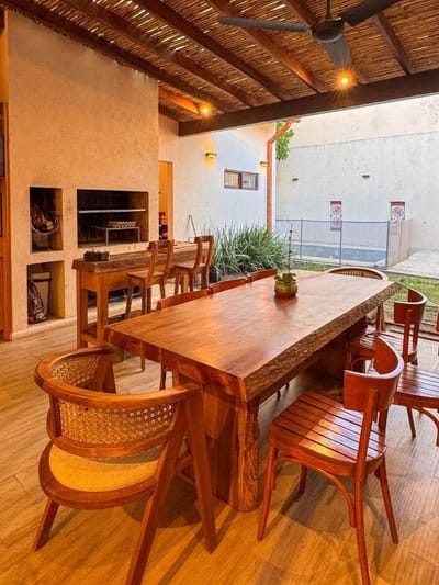 EN VENTA - CASA DE ESTILO MEDITERRÁNEO EN BARRIO LAS MERCEDES