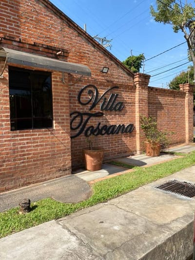 VERNDO HERMOSO DUPLEX EN CONDOMINIO VILLA TOSCANA