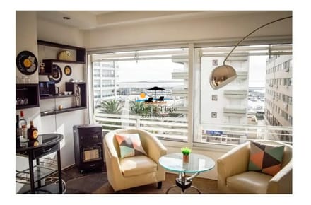 Alquilo Anual Hermoso Departamento De 2 Dormitorios Y 2 Baños En El Corazón De La Península De Punta Del Este,maldonado,uruguay!!