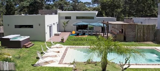 Alquiler Temporada Alta 2022/23 Casa En La Brava,piscina Climatizada!