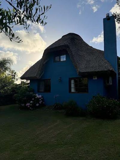 Casa en alquiler temporario c/ cochera en La Barra