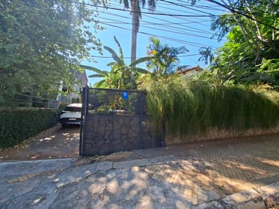 VENDO CASA EN ASUNCIÓN 