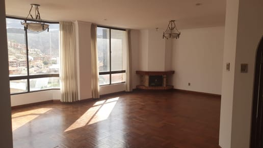 Departamento en venta de 3 dormitorios en Calacoto en San Miguel