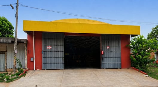 VENDO TINGLADO EN SAN LORENZO REDUCTO 360 M2