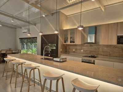¡oportunidad única En Altos! Dos Casas A La Venta