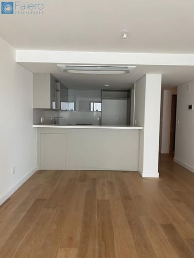 Apartamento Venta 3 Dormitorios. Diseño De Vanguardia Y Servicios. Proximo Al Mar Y Al Parque.  Vistas Unicas!!!