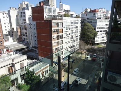 Venta Apartamento 3 Dormitorios Prox Shopping Y Avenida, En Zona De Multiples Servicios!!!