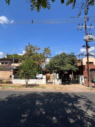 En venta casa sobre la calle Zubizarreta, barrio Mburukuja!