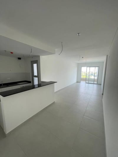VENDO DEPARTAMENTO DE 2 HABITACIONES EN FORTALEZA MOLAS LOPEZ CON 1 COCHERA