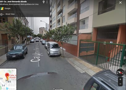 VENDO COCHERA EN MIRAFLORES