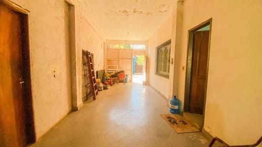 EN VENTA AMPLIA CASA A REFACCIONAR SAN LORENZO 