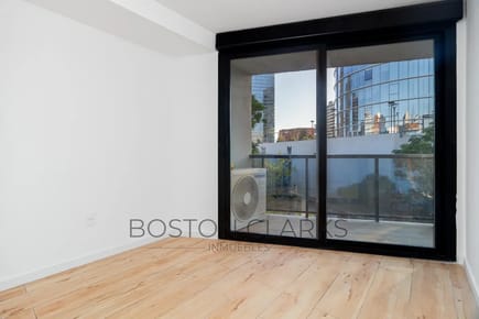 Alquiler De Apartamento En Puerto De Buceo De 2 Dormitorios