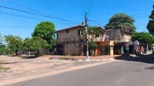 VENTA DE CASA - 2 PISOS EN ESQUINA - SAN LORENZO