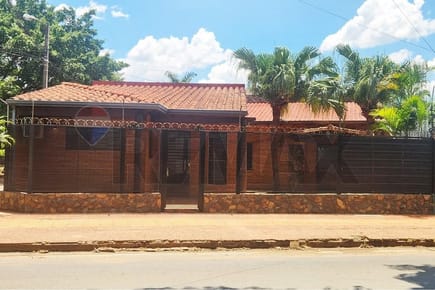 Casa - Venta - Luque, Paraguay