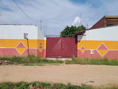 CASA EN VENTA DE OCASION CASI PLENA ESQUINA 