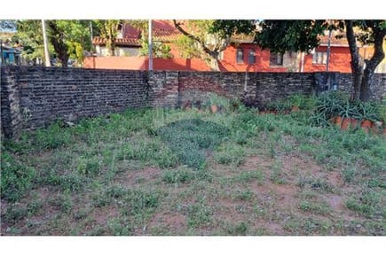 VENDO CASA EN BARRIO OBRERO