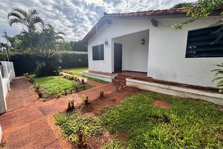 VENDO CASA EN LUQUE 