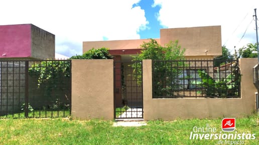 AMPLIA CASA EN VENTA