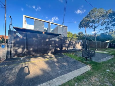 Vendo Moderna Casa Minimalista En Mburucuya