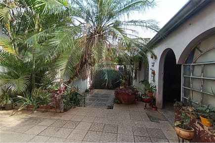 En venta amplia Casa en el centro de Asunción