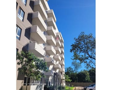 Departamento en alquiler en Luque, Primer Barrio