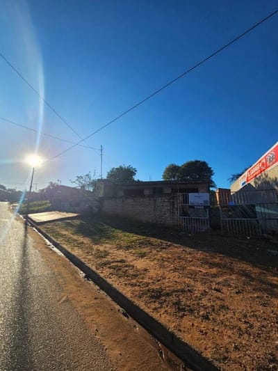 Vendo amplio terreno en Luque, sobre la Avda Coronel Martinez