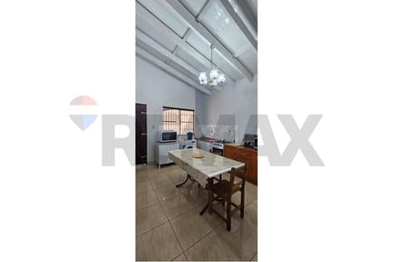 VENDO CASA EN LA CIUDAD DE CABAÑAS