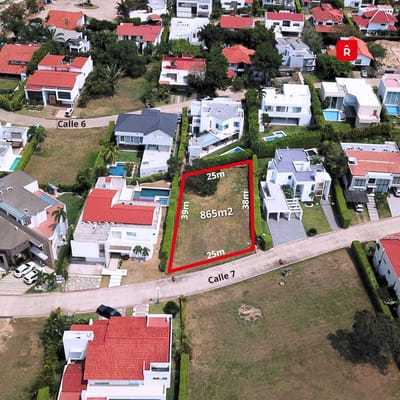 TERRENO EN VENTA - COLINAS DE URUBO 1