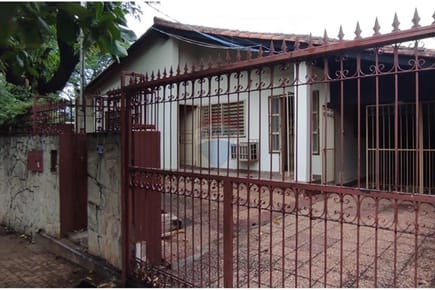 En venta casa en Vista Alegre - 15 mts. de frente