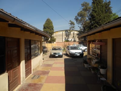 EN VENTA, CASA COMO LOTE