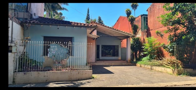 VENDO CASA A DEMOLER EN EL BARRIO VILLA AURELIA EN ASUNCION 