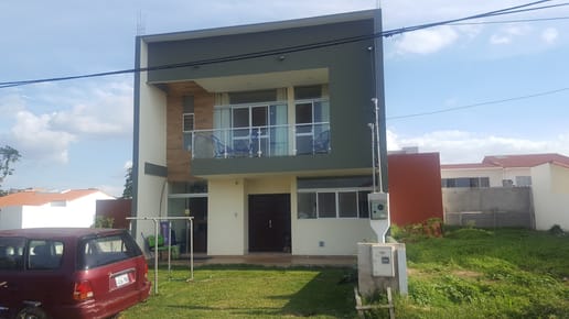Amplia y Cómoda Casa en Venta