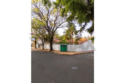 CASA EN VENTA BARRIO LAS MERCEDES-ASUNCION