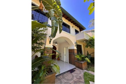 Casa en alquiler Carmelitas