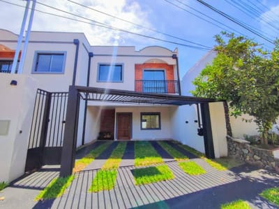 VENDO DUPLEX EN LAMBARE