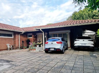 Vendo Tres casas en barrio Jara Asunción 
