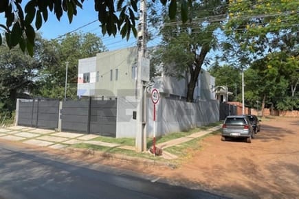 DUPLEX DE 3 DORMITORIOS  EN SAN LORENZO