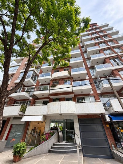 Alquiler apartamento 2 dormitorios 2 baños suite garage Pocitos