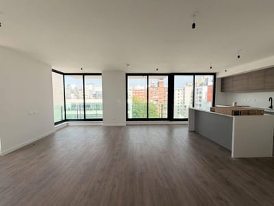 Apartamento penthouse en venta a estrenar. Terraza de uso exclusivo. Punta Carretas