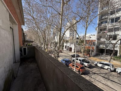 Venta Ph de 3 dormitorios y servicio garage y cochera Punta Carretas