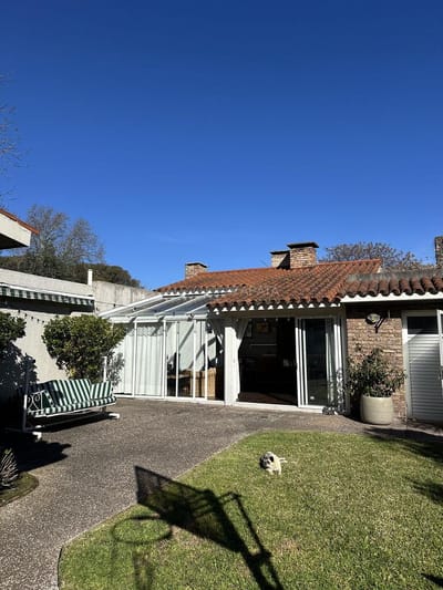 Venta ph de bajos 3 dormitorios, estar, barbacoa y jardin IMPECABLE en el Prado