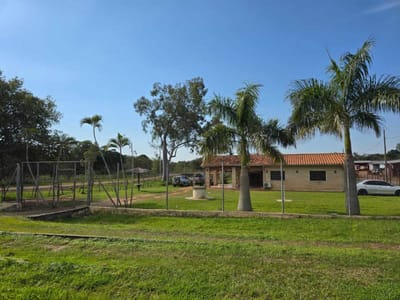 CASA QUINTA EN AREGUA - INVERSION